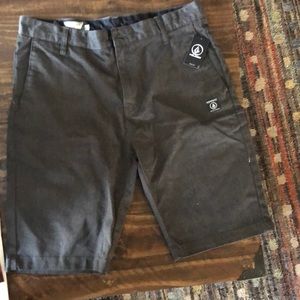 NWT Men’s Volcom shorts